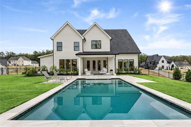 255 Cicely Way, Tyrone, GA 30290