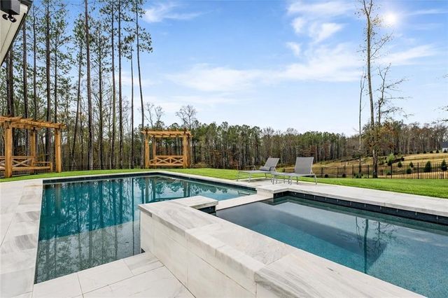 255 Cicely Way, Tyrone, GA 30290