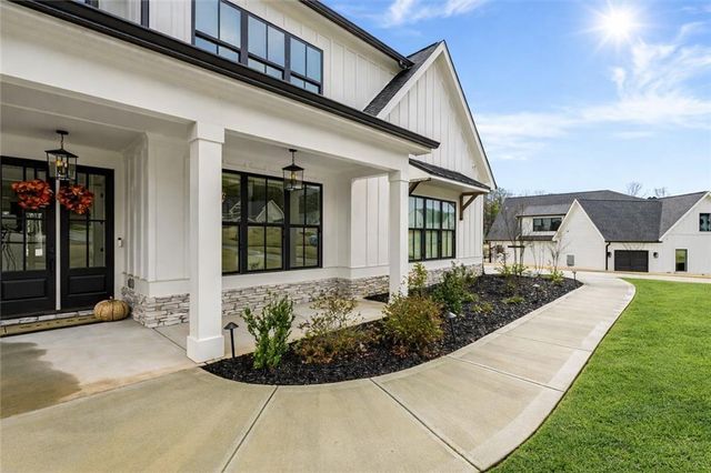 255 Cicely Way, Tyrone, GA 30290