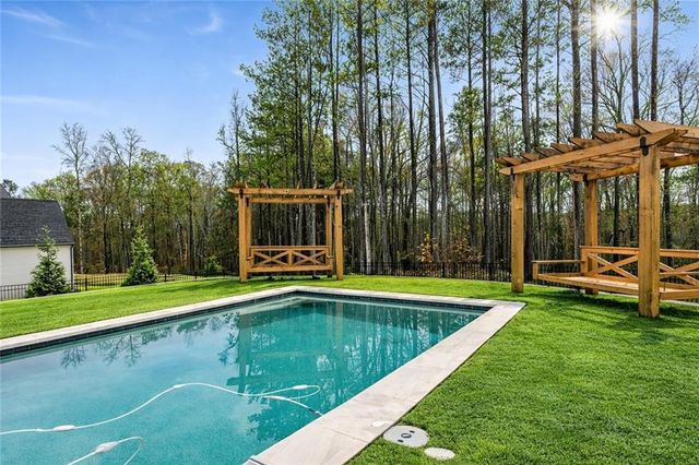 255 Cicely Way, Tyrone, GA 30290