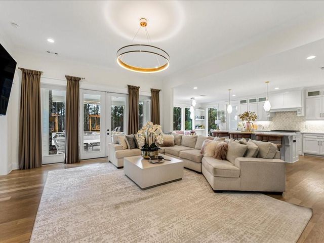 255 Cicely Way, Tyrone, GA 30290