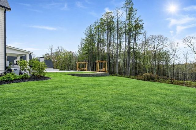 255 Cicely Way, Tyrone, GA 30290