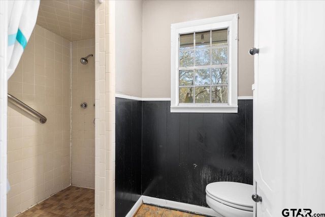 2005 Happy Street, Mt Pleasant, TX 75455