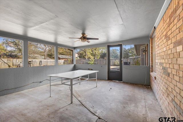 2005 Happy Street, Mt Pleasant, TX 75455