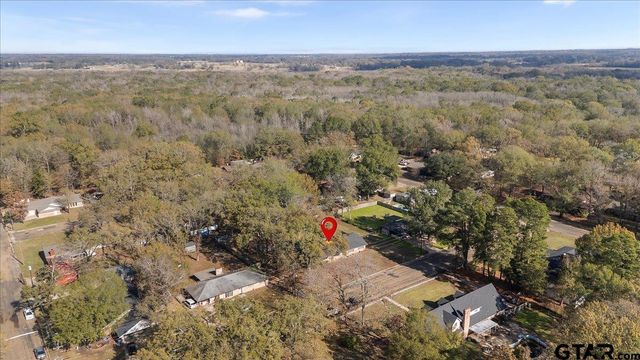 2005 Happy Street, Mt Pleasant, TX 75455