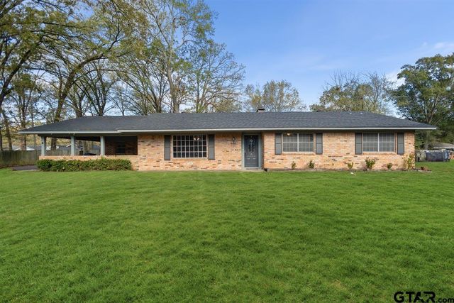 2005 Happy Street, Mt Pleasant, TX 75455