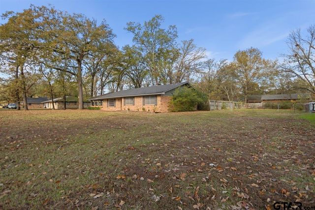 2005 Happy Street, Mt Pleasant, TX 75455