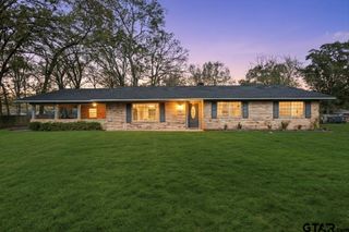 2005 Happy Street, Mt Pleasant, TX 75455