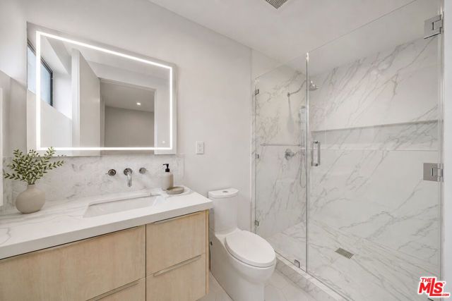2412 Riverside Drive, Los Angeles, CA 90039