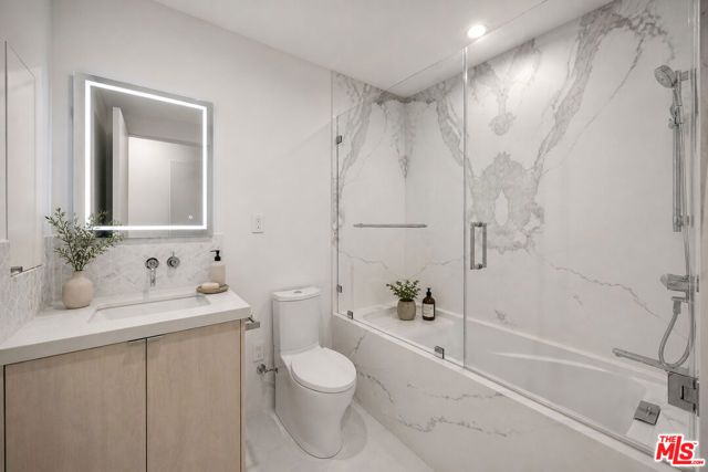 2412 Riverside Drive, Los Angeles, CA 90039