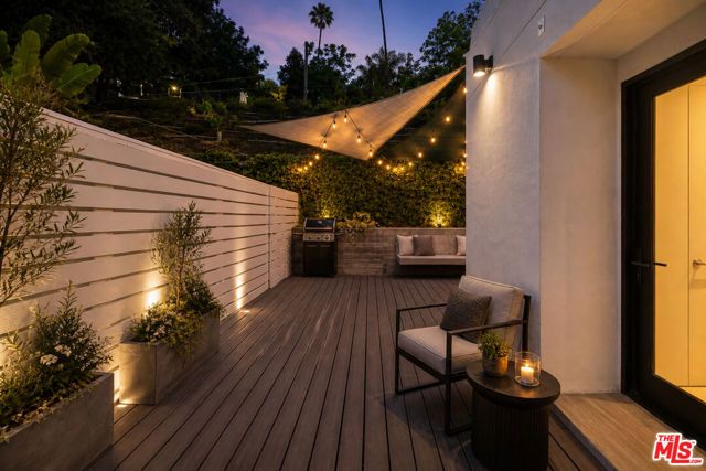 2412 Riverside Drive, Los Angeles, CA 90039