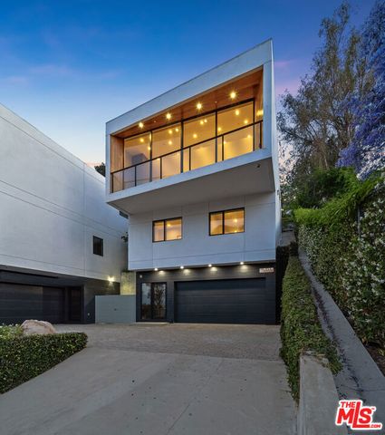 2412 Riverside Drive, Los Angeles, CA 90039