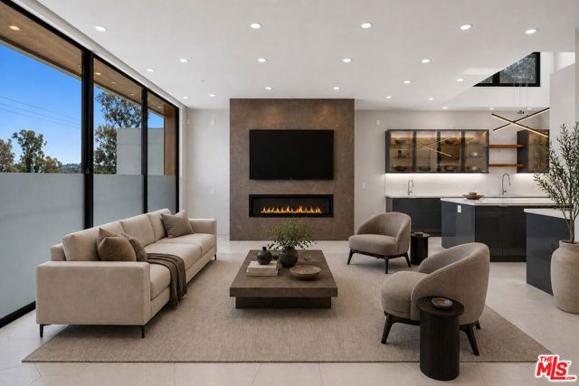 2412 Riverside Drive, Los Angeles, CA 90039