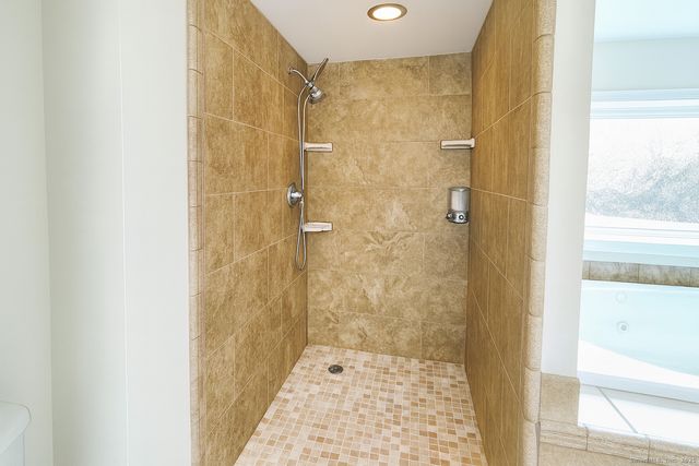 351 Harland Road, Norwich, CT 06360