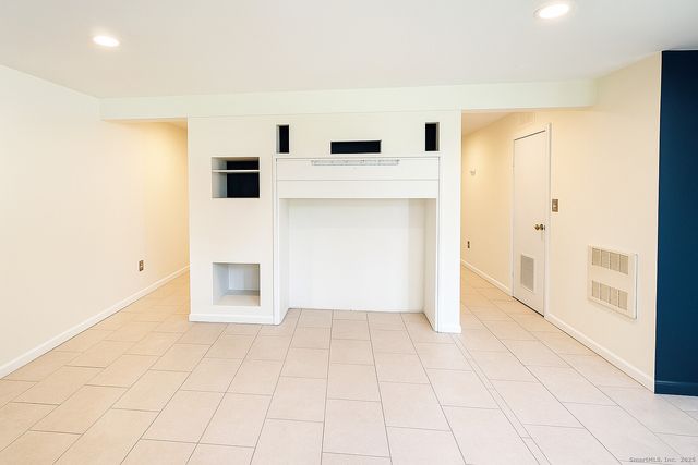 351 Harland Road, Norwich, CT 06360