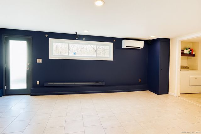 351 Harland Road, Norwich, CT 06360