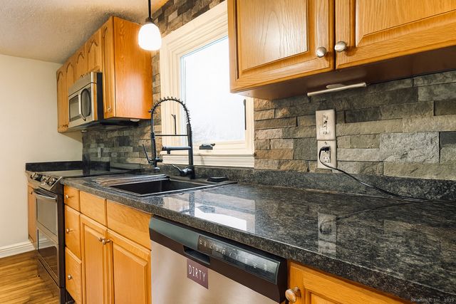 351 Harland Road, Norwich, CT 06360