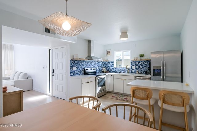 16041 N 31ST Street 14, Phoenix, AZ 85032