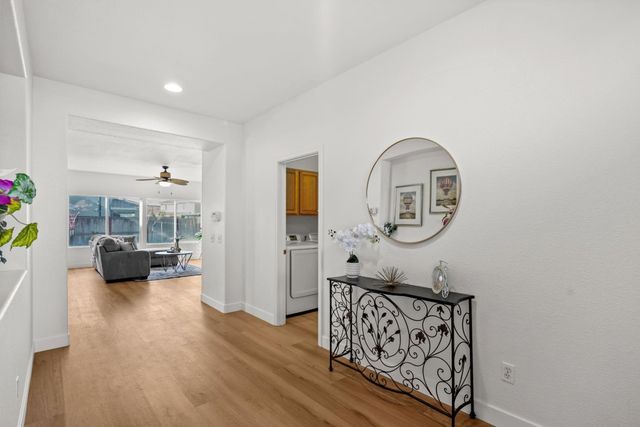 9942 Valderama Way, Sacramento, CA 95829