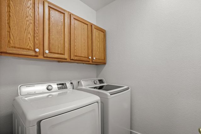 9942 Valderama Way, Sacramento, CA 95829