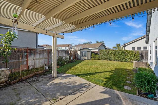 9942 Valderama Way, Sacramento, CA 95829