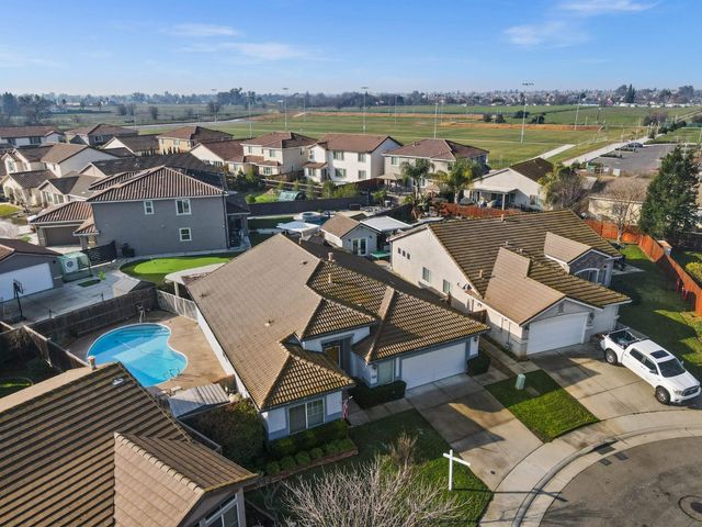 9942 Valderama Way, Sacramento, CA 95829