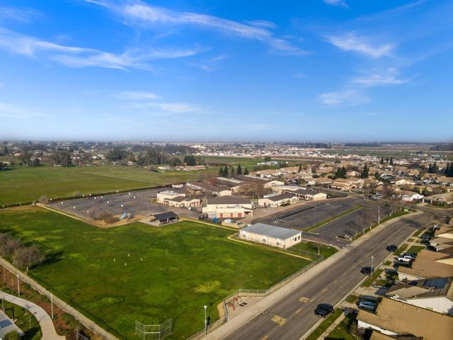 9942 Valderama Way, Sacramento, CA 95829