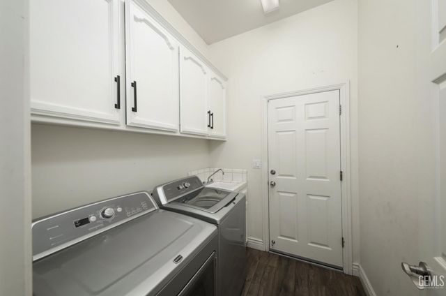 10505 Finchley Drive, Bakersfield, CA 93311