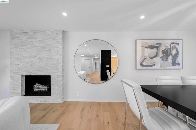 3740 Sky Ct, San Mateo, CA 94403