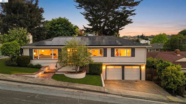 3740 Sky Ct, San Mateo, CA 94403