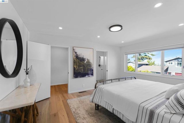 3740 Sky Ct, San Mateo, CA 94403