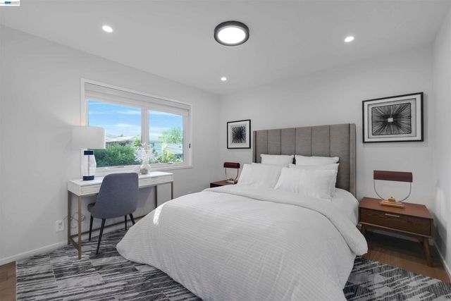 3740 Sky Ct, San Mateo, CA 94403