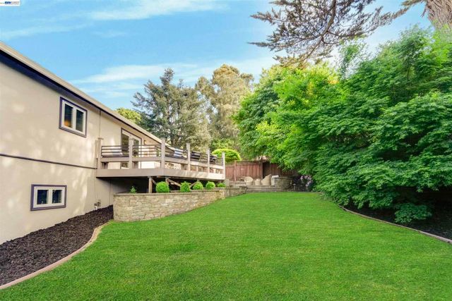 3740 Sky Ct, San Mateo, CA 94403