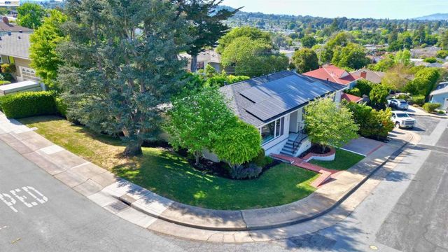 3740 Sky Ct, San Mateo, CA 94403