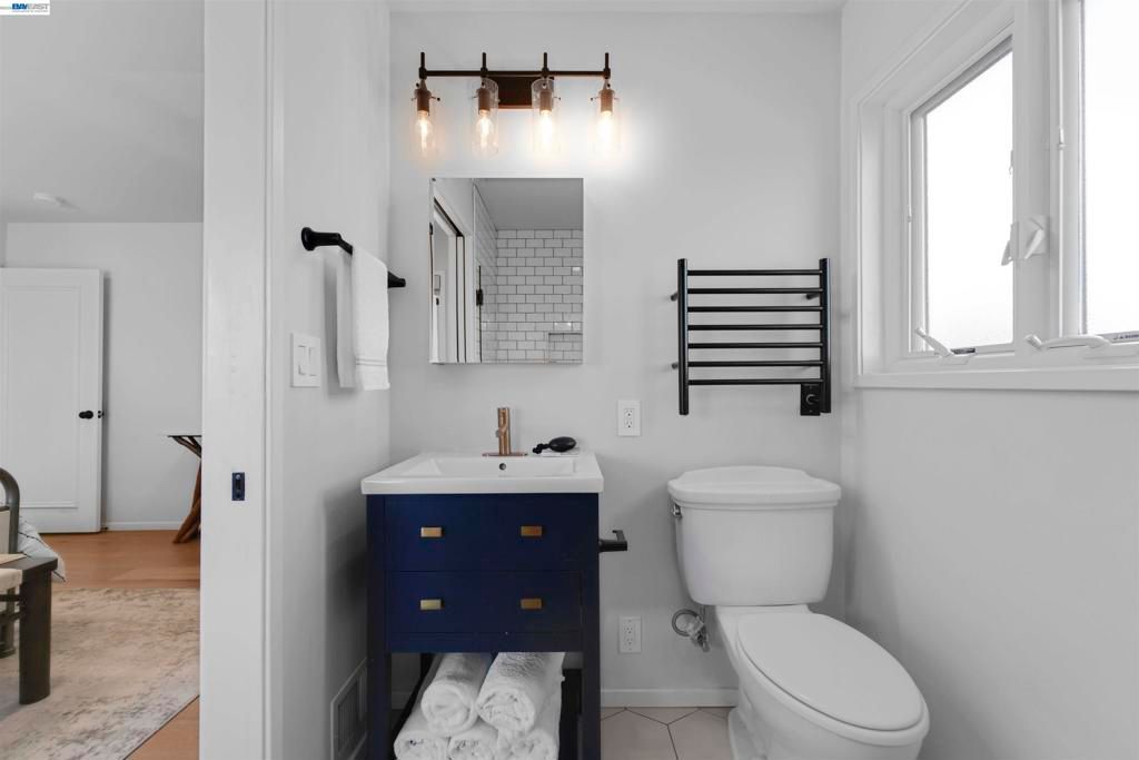 Image 37 of property listing at 3740 Sky Ct, San Mateo, CA 94403