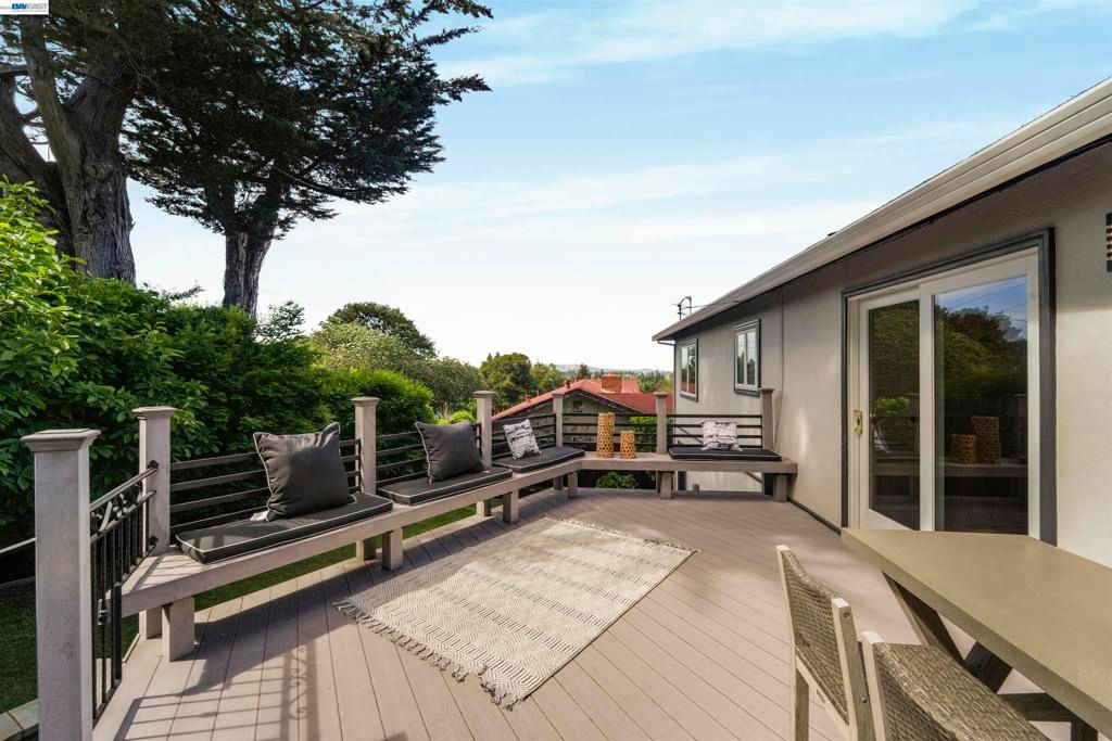 Image 55 of property listing at 3740 Sky Ct, San Mateo, CA 94403