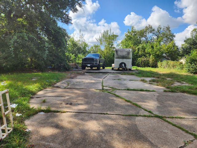 7414 Marilyn Lane, Houston, TX 77016