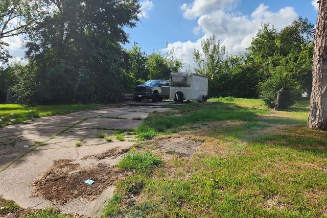 7414 Marilyn Lane, Houston, TX 77016