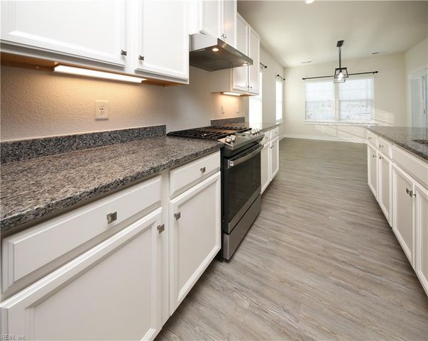 410 Green Lake RD, Moyock, NC 27958