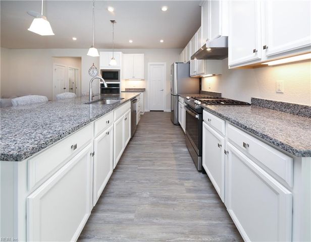 410 Green Lake RD, Moyock, NC 27958