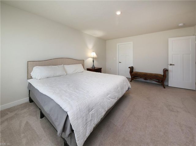 410 Green Lake RD, Moyock, NC 27958