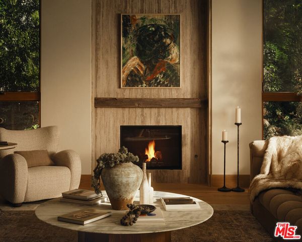 12114 Inavale Place, Los Angeles, CA 90049