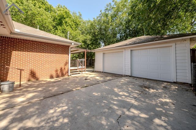 1659 SPEEDWAY AVENUE, Wichita Falls, TX 76301
