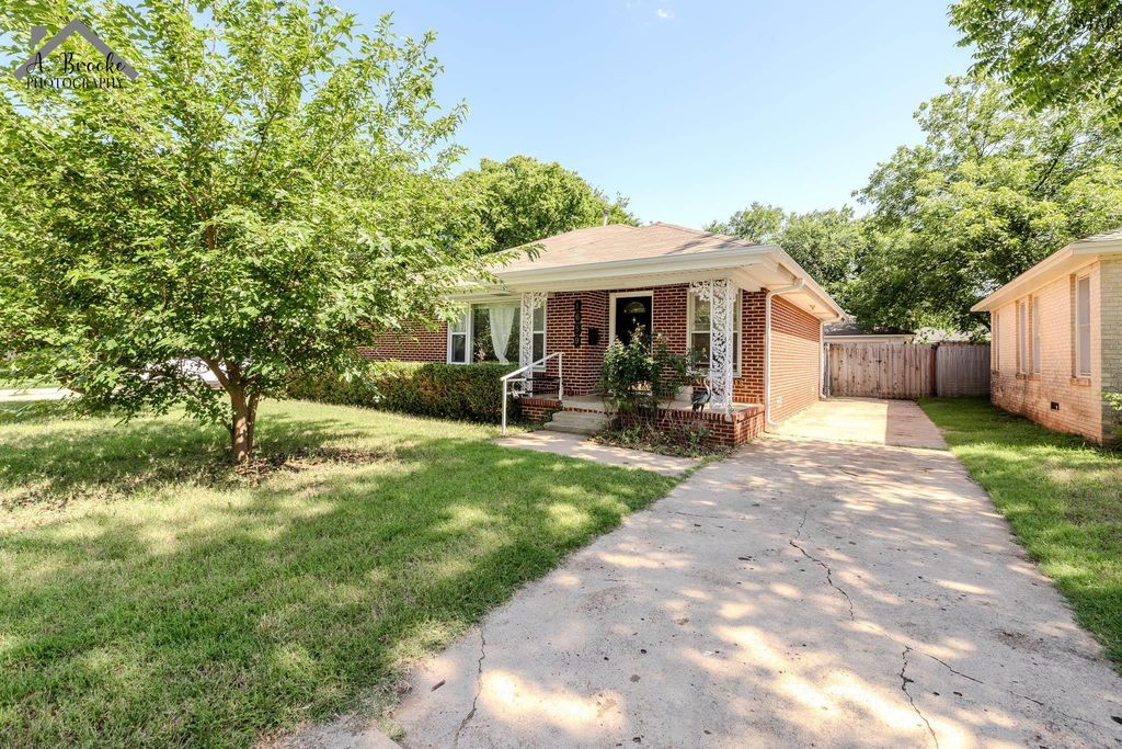 1659 SPEEDWAY AVENUE, Wichita Falls, TX 76301