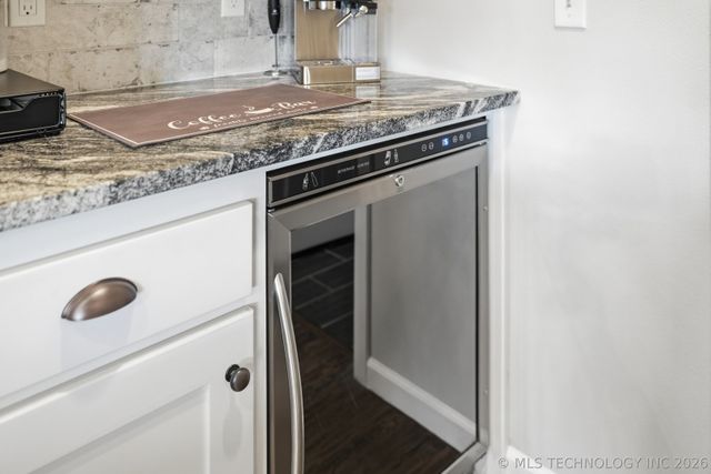 2114 W 117th Place S, Jenks, OK 74037