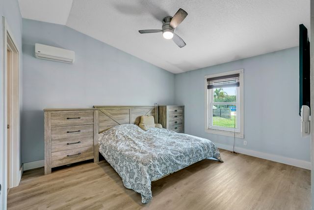 18020 46th Court N, The Acreage, FL 33470
