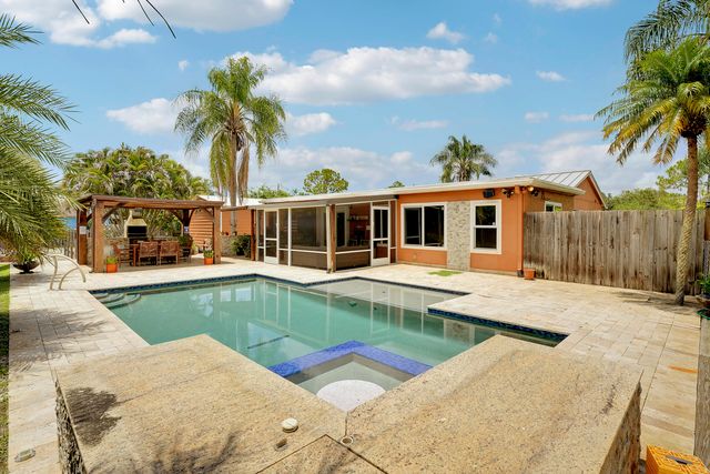 18020 46th Court N, The Acreage, FL 33470