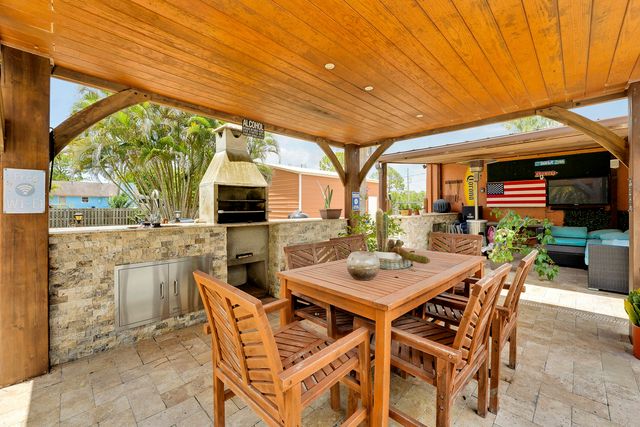 18020 46th Court N, The Acreage, FL 33470