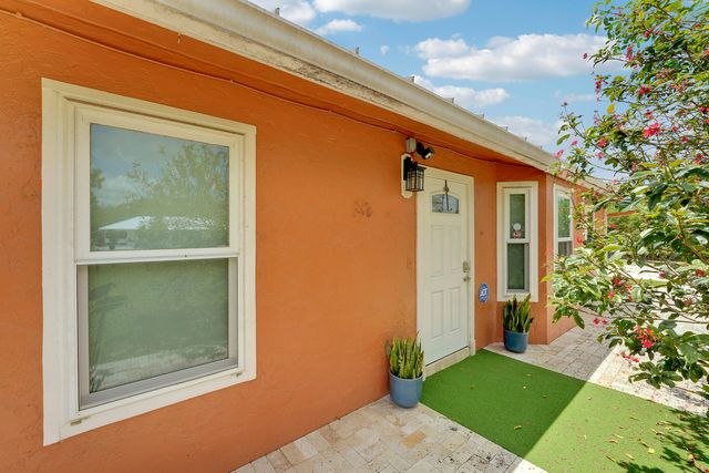 18020 46th Court N, The Acreage, FL 33470