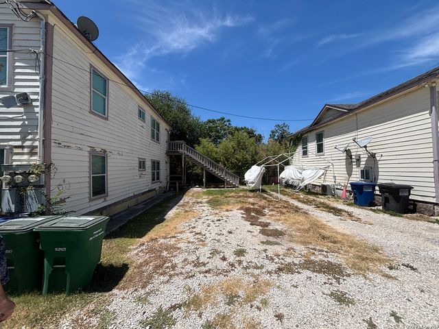 803 W LULLWOOD AVE, San Antonio, TX 78212